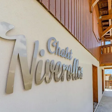 Cozy Alpine Chalet-style With Ski-in Access & Parking - Val Thorens